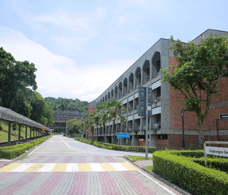 Faculty of Information Science and Technology